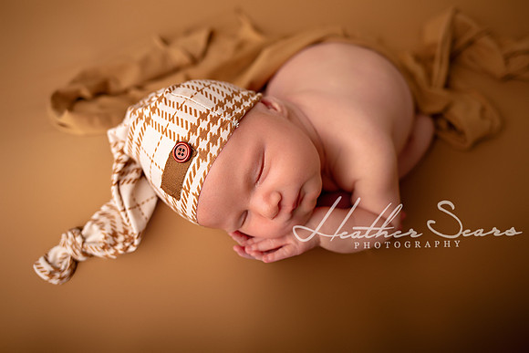 Kansas City Newborn Photographer | Award-Winning Baby Portraits