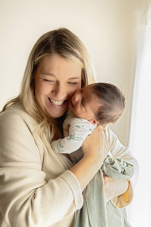 KC Newborn Photographer | Studio Lifestyle Newborn Photography