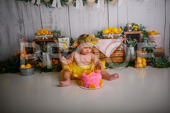 Kansas City Lemon-Themed Cake Smash Photography | Heather Sears Photography
