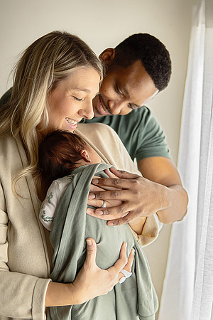 KC Newborn Photographer | Studio Lifestyle Newborn Photography