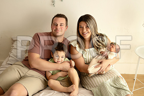 KC Newborn Photographer | Studio Lifestyle Newborn Photography