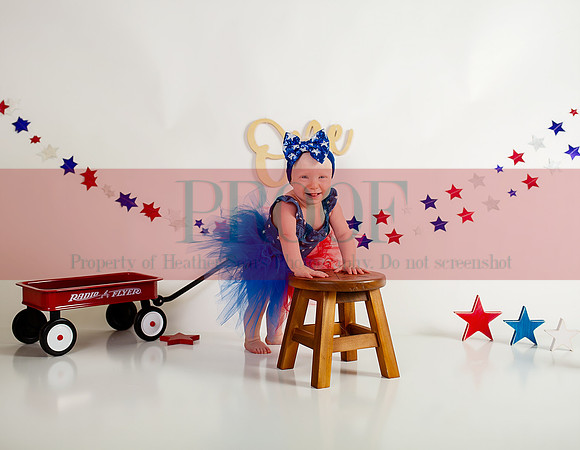 Kansas City Cake Smash Photographer | Custom Sets & First Birthday Portraits
