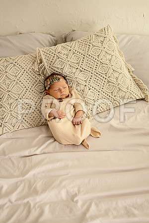 KC Newborn Photographer | Studio Lifestyle Newborn Photography