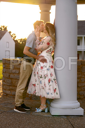 Kansas City Engagement Photography | Timeless & Authentic Outdoor Sessions