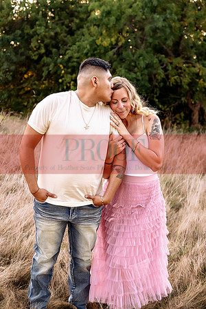 Kansas City Engagement Photography | Timeless & Authentic Outdoor Sessions
