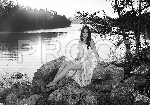 Fine Art Kansas City Maternity Photography | Luxury Pregnancy Portraits