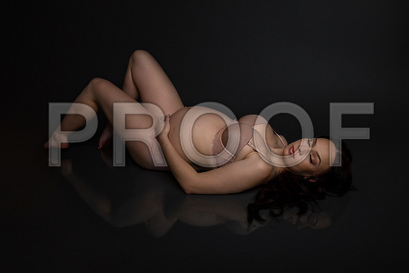 Fine Art Kansas City Maternity Photography | Luxury Pregnancy Portraits
