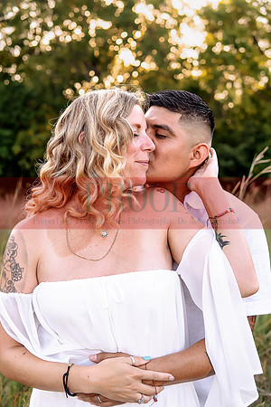 Kansas City Engagement Photography | Timeless & Authentic Outdoor Sessions