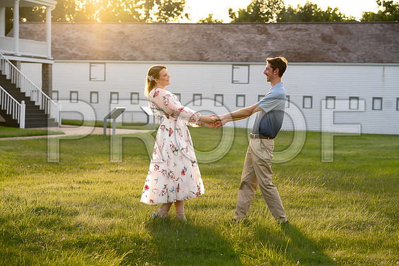 Kansas City Engagement Photography | Timeless & Authentic Outdoor Sessions
