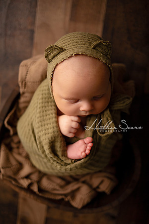 Kansas City Newborn Photographer | Award-Winning Baby Portraits