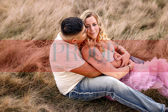 Kansas City Engagement Photography | Timeless & Authentic Outdoor Sessions
