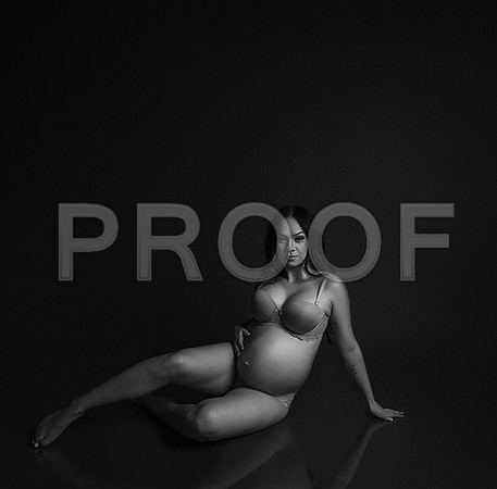 Fine Art Kansas City Maternity Photography | Luxury Pregnancy Portraits