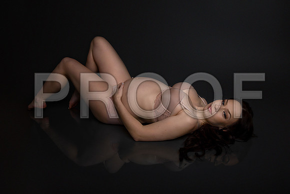 Fine Art Kansas City Maternity Photography | Luxury Pregnancy Portraits