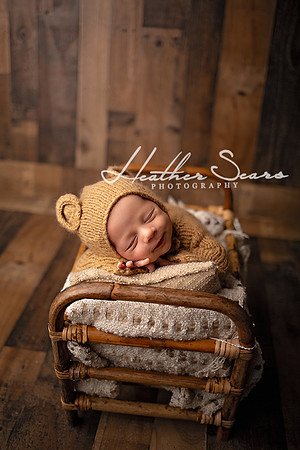 Kansas City Newborn Photographer | Award-Winning Baby Portraits
