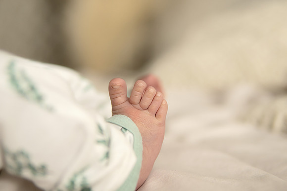KC Newborn Photographer | Studio Lifestyle Newborn Photography