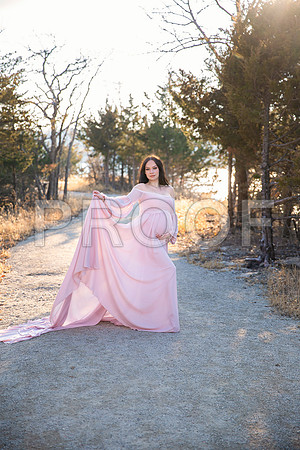 Fine Art Kansas City Maternity Photography | Luxury Pregnancy Portraits