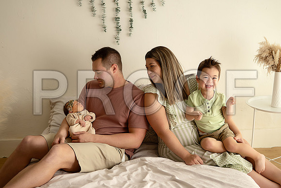 KC Newborn Photographer | Studio Lifestyle Newborn Photography
