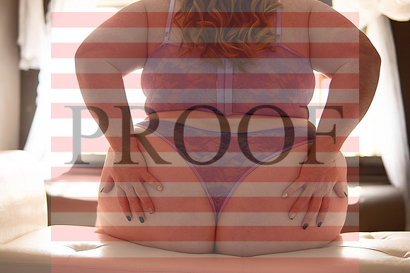 Kansas City Plus Size Boudoir Photography | Empowering Curve-Positive Portraits